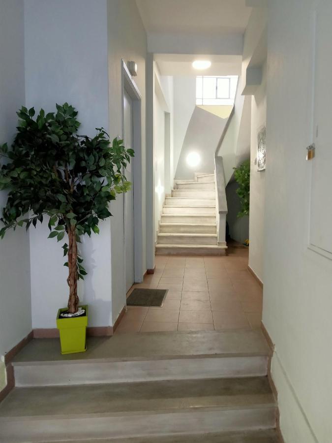 Koukaki-Acropolis Roomy With A Private Veranda Apt. Athen Eksteriør billede