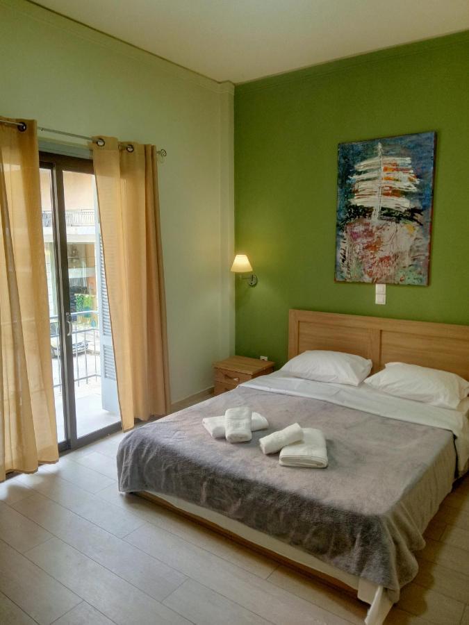 Koukaki-Acropolis Roomy With A Private Veranda Apt. Athen Eksteriør billede