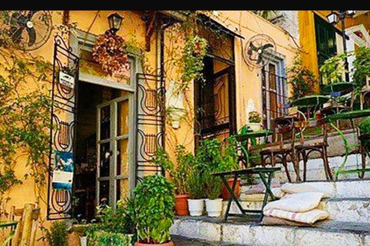 Koukaki-Acropolis Roomy With A Private Veranda Apt. Athen Eksteriør billede